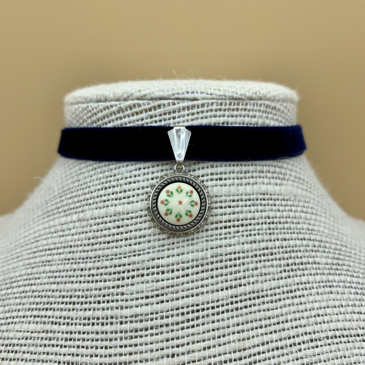 blaues Samtband-Collier "Fabienne"