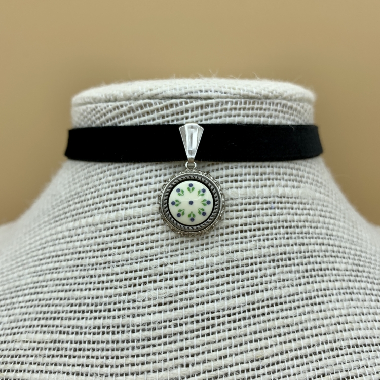 Samtband-Collier R8
