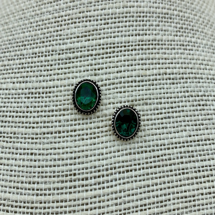 silberne Ohrstecker „Anne“ mit ovalen Swarovski®-Kristall