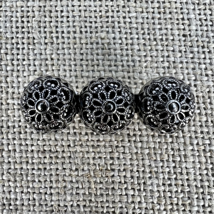 Anstecknadel Total | Trachtenschmuck und Trachtenaccessoires für dein Dirndl