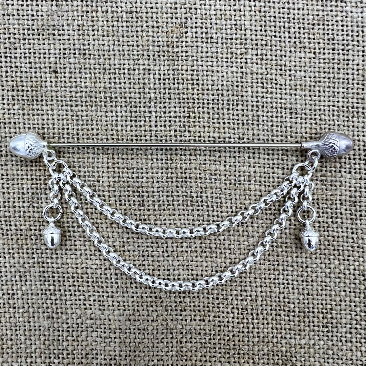 lange Tuchnadel mit Eichel Gesamt | Trachtenschmuck und Accessoires aus Oberbayern