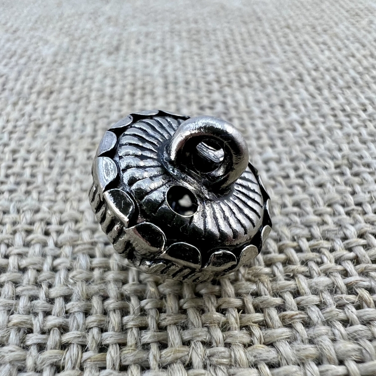 filigraner Knopf-alt-silber | Trachtenknöpfe und Kurzwaren