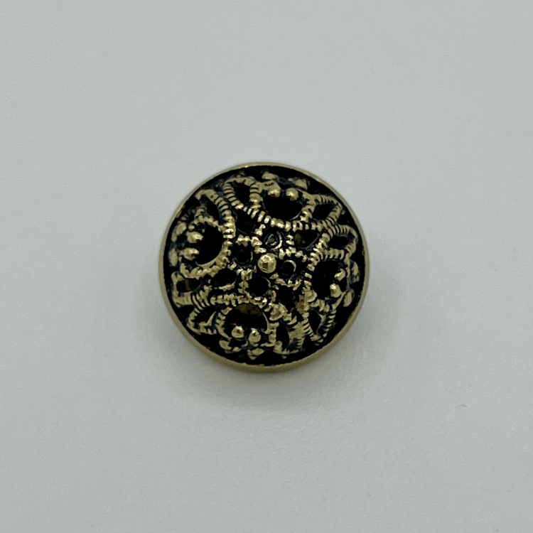 Trachtenknopf in Altmessing – Filigranes Ornament-Design