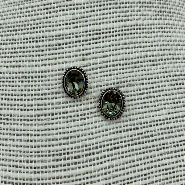 silberne Ohrstecker „Anne“ mit ovalen Swarovski®-Kristall