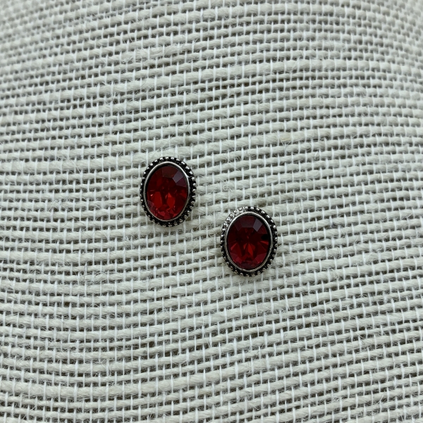 silberne Ohrstecker „Anne“ mit ovalen Swarovski®-Kristall