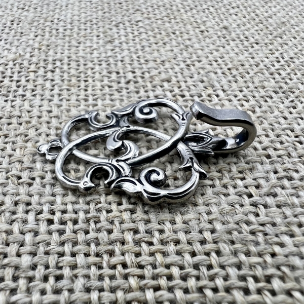 Miederhaken Detail | Trachten und Knöpfe