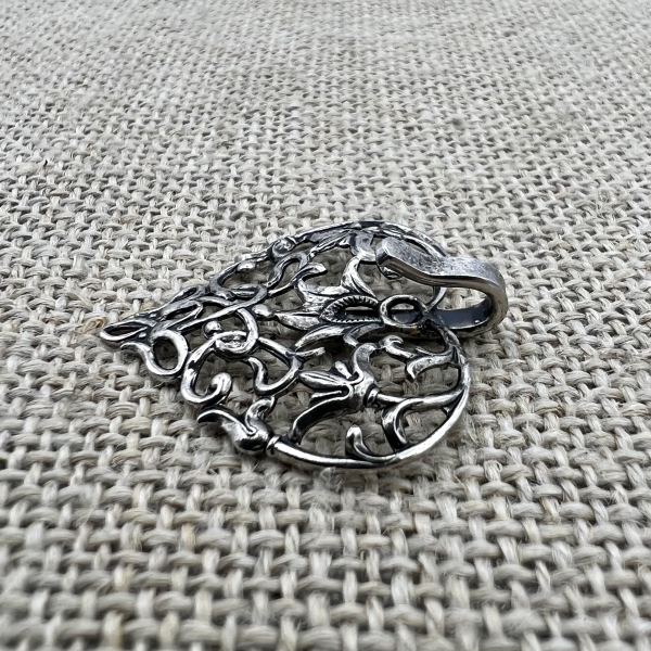 Miederhaken Detail | Trachten und Knöpfe