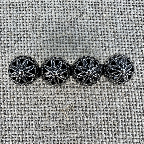 Anstecknadel Total | Trachtenschmuck und Trachtenaccessoires für dein Dirndl