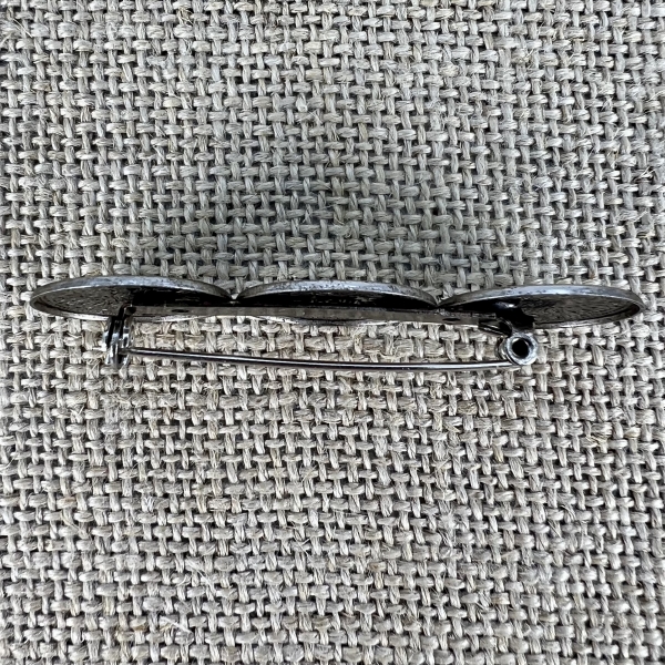 Anstecknadel Total | Trachtenschmuck und Accessoires für deine Tracht